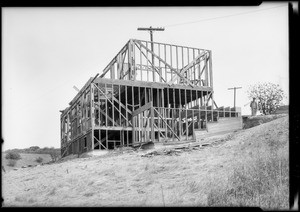 Construction of houses at Highland Villa Park, Southern California, 1925