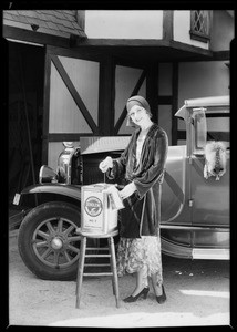 Oil can device, Volta Boyer demonstrating, Southern California, 1930