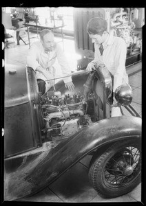 Instructions on diesel motors, National Electrical School, Southern California, 1934