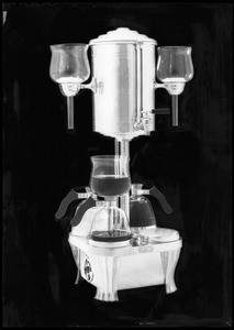 Coffee maker (vacuum method), Southern California, 1932