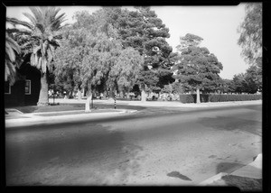 Intersection, Delaware Avenue & 14th Street, Santa Monica, Chevy sedan, Southern California, 1932