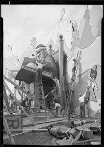 Christmas display at station on Wilshire Boulevard and South Catalina Street, Shell Oil Co., Los Angeles, CA, 1930