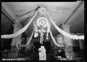 Christmas decorations, J.W. Robinson Co., Southern California, 1930