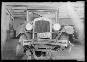 Pontiac coach, Southern California, 1932