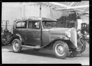 Wrecked Essex coach at Southwest Auto Works, Southern California, 1933