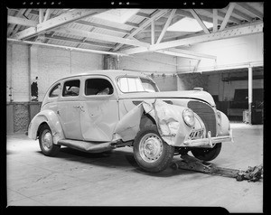 Damage to 1938 Ford, Mrs. Kilbride, owner, Southern California, 1940