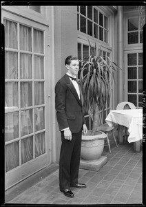 Man in tuxedo in roof garden cafe (Mr. George), Los Angeles, CA, 1925