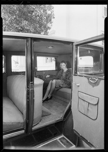 Seat covers in car, Mona Rick & May Kornman, Southern California, 1930