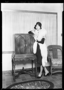 Natalie Kingston and radio, Southern California, 1928