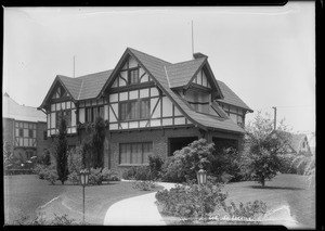 Home at 605 South Lucerne Boulevard, Los Angeles, CA, 1925