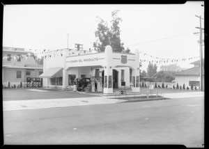 Station at West Eighth Street and South Western Avenue, Los Angeles, CA, 1933