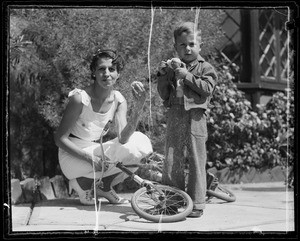 Her boy Kenney, Alice Bohrer, Southern California, 1935