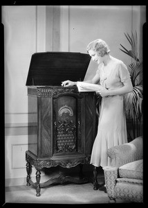 Large cabinet model with station selector, Lyrie Radio, Southern California, 1931