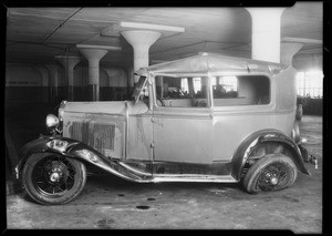 Ford sedan, Elite Garage, Los Angeles, CA, 1931