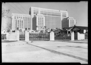 County Hospital, exterior of gate, Los Angeles, CA, 1931