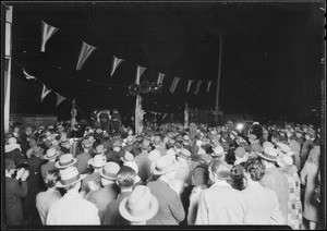 Crowd at opening night, Southern California, 1930