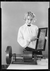 Lelia Karnelly and radio, Southern California, 1929