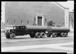 Green tank truck & trailer, Brockway Southwest Truck Co., Southern California, 1931