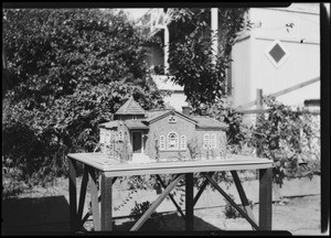 Dad Carter's Model House, Southern California, 1924