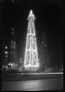 Christmas oil well, Santa Fe Springs, CA, 1929