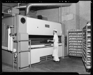 Supreme Bakery oven, 405 North San Fernando Road, Los Angeles, CA, 1940