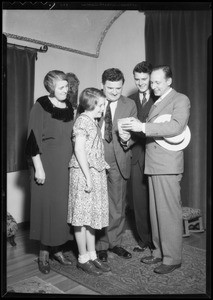 Mr. Jaegle and family, winner of Ford, May Co., Southern California, 1934