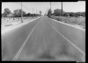 Scene of accident near Montebello, A.G. Warren assured, Southern California, 1933