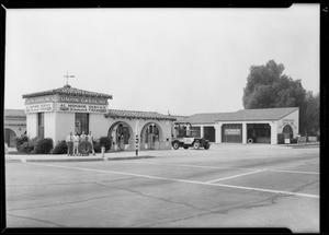 Al Monroe station in North Hollywood, Lankershim Boulevard & Victory Boulevard, Los Angeles, CA, 1930