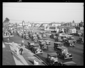 Traffic at Wilshire Boulevard and South Western Avenue, Los Angeles, CA, 1930