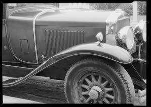 La Salle sedan, Mr. Lipton, owner, Southern California, 1931