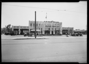 Exterior of 9th Street store, Southern California, 1931