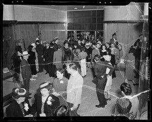 Crowds at opening of store, Harris and Frank, Los Angeles, CA, 1940