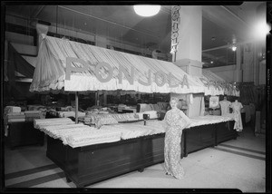 "Ponjola" booth, Los Angeles, CA, 1931