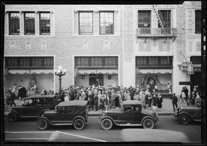 J.W. Robinson department store-crowd watching window, Southern California, 1926