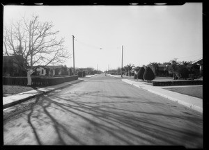 1929 Chandler sedan at 8223 Long Beach Boulevard and intersection of Flower Street and Mountain View Avenue, Southern California, 1932