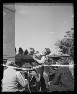 Max Malari, magician, 3400 Wilshire Boulevard, Los Angeles, CA, 1936