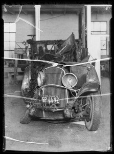 Wrecked Ford at 4606 West Adams Boulevard, wrecked & burned Chrysler at 6245 Lexington Avenue, Hal LeSueur assured, Los Angeles, CA, 1935