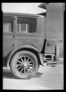 Buick sedan, owner - school teacher, Hammel Street school, Southern California, 1932