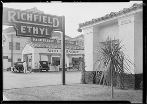 Pulliam Wash Rack System (service station), Vine Street and Selma Avenue, 1601 Vine Street, Los Angeles, CA, 1930