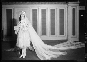 Fashion show, Broadway Department Store, Los Angeles, CA, 1926