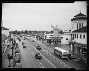 Intersection of Wilshire Boulevard and South San Vincente Boulevard, Los Angeles, CA, 1940