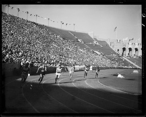 Olympics - USA, 200 Final - Tolan - Simpson - Metcalfe, Pole Vault - Miller - 14-6 feet - USA, Los Angeles, CA, 1932