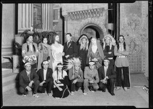 Groups of players and Indians on stage, Freiburg Passion Play Co., Southern California, 1930