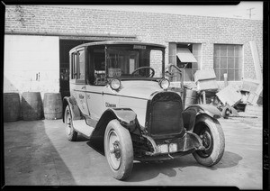 Yellow Cab Co. New Paint Job on Cab, Southern California, 1927