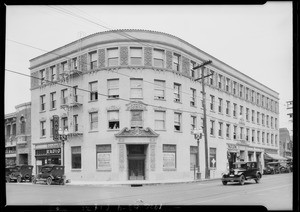 Exteriors of West 6th Street & South Western Avenue branch, Pacific-Southwest Trust and Savings Bank, Los Angeles, CA, 1926