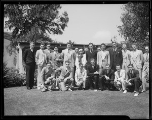 Track teams from Louisiana and Illinois, Southern California, 1934