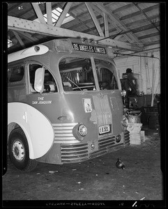 Front-end damage to bus, Los Angeles, CA, 1940