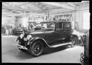 Lincoln sedan, P.O. 513030 - Rogers, owner, Southern California, 1932