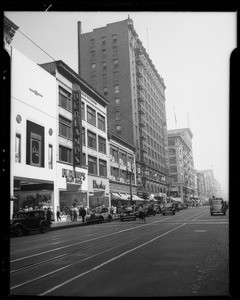 Property at 725 and 727 South Broadway, Los Angeles, CA, 1940