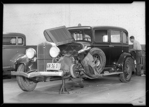 Studebaker sedan, Southern California, 1932